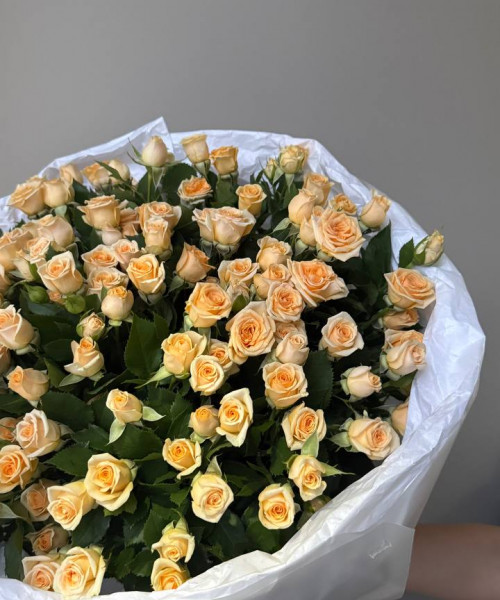 Букет из 25 кустовых оранжевых роз #3860 - Цветочный21