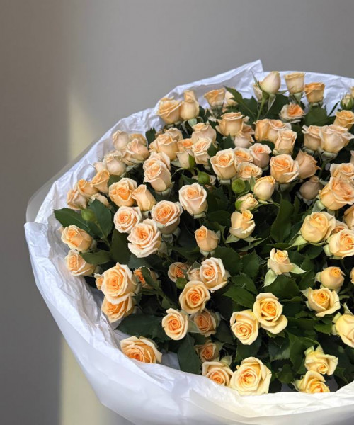 Букет из 25 кустовых оранжевых роз #3860 - Цветочный21