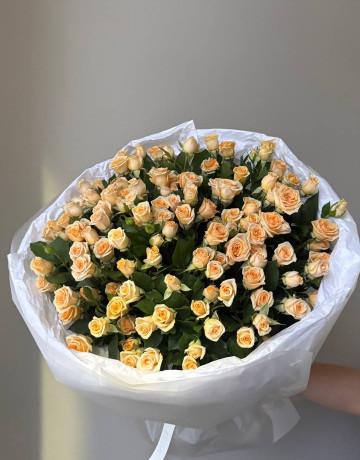 Букет из 25 кустовых оранжевых роз #3860