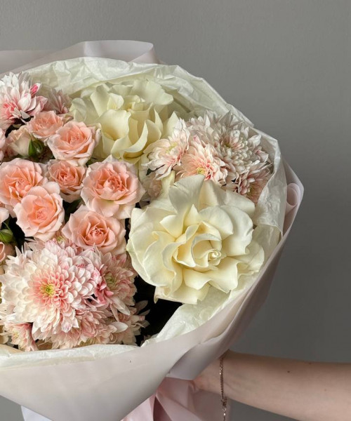 Букет с белыми французскими розами #3852 - Цветочный21