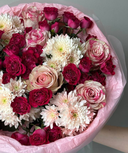 Букет с хризантемами и розами #3847 - Цветочный21