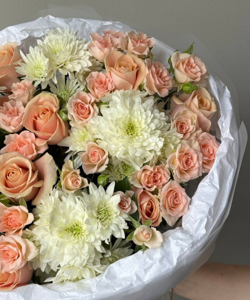 Букет с розами и хризантемами #3849 - Цветочный21