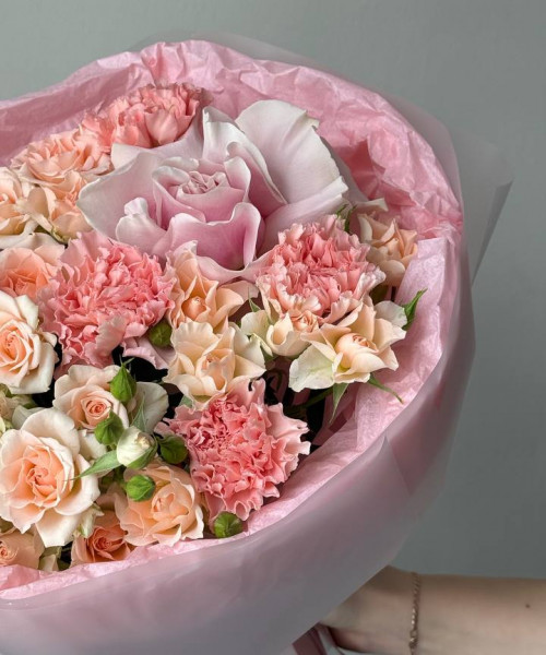 Нежный букет из роз #3851 - Цветочный21