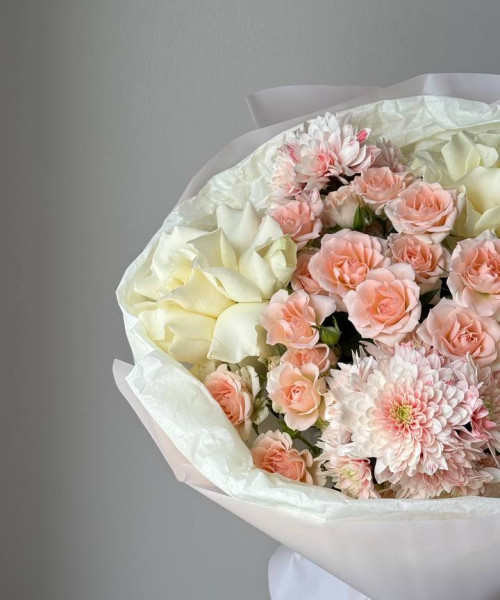 Букет с белыми французскими розами #3852 - Цветочный21