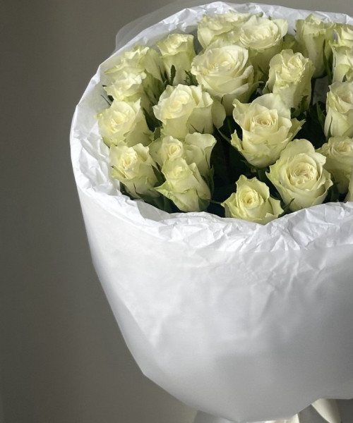 Букет из 25 белых роз #3788 - Цветочный21