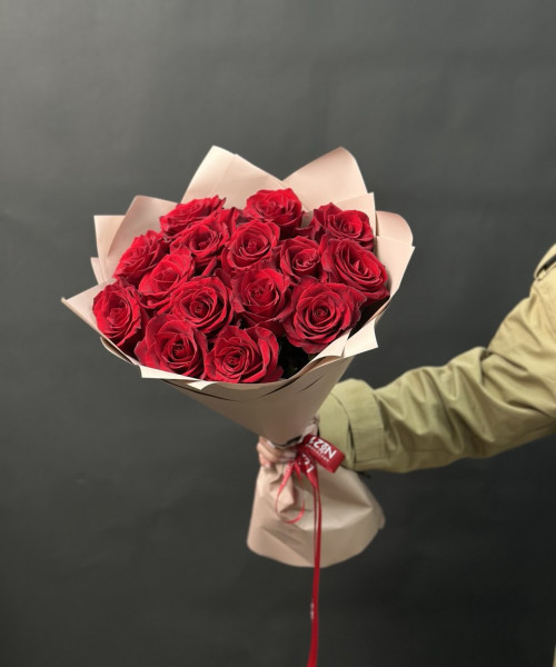Букет из 15 красных роз 60 см #3639 - Цветочный21 Букет из 15 красных роз 60 см #3639 - Цветочный21