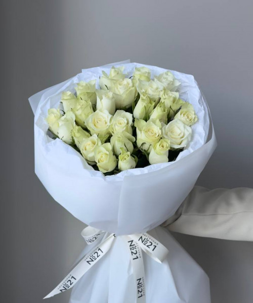 Букет из 25 белых роз #3809 - Цветочный21