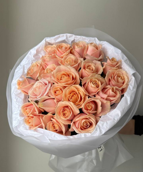 Букет из 25 персиковых роз #3132 - Цветочный21