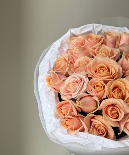 Букет из 25 персиковых роз #3132 - Цветочный21