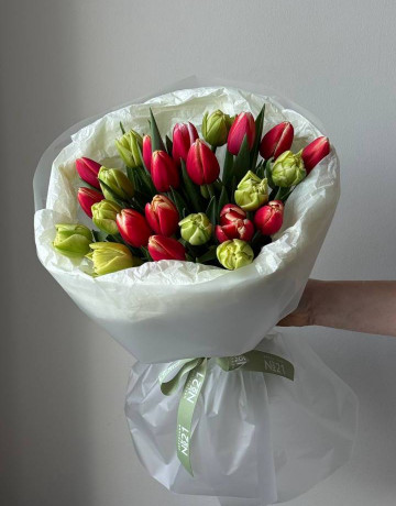 Букет из 25 тюльпанов #3816