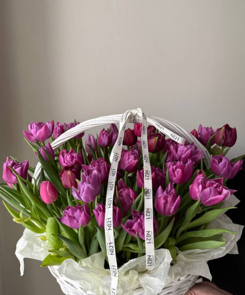 Композиция из 75 пионовидных тюльпанов #3820 - Цветочный21