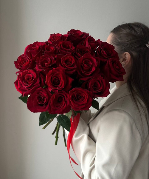 19 красных роз 60 см #959 - Цветочный21