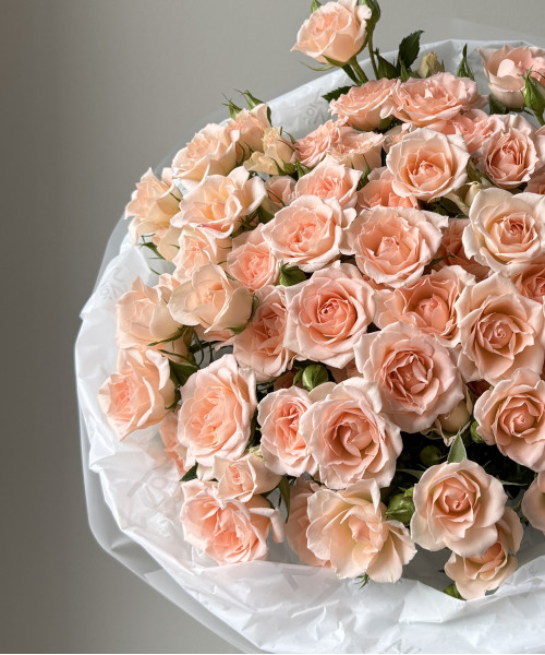 Букет из 15 кустовых роз #3752 - Цветочный21
