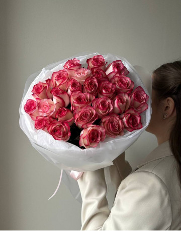 Букет из 25 розовых роз 40 см #3755