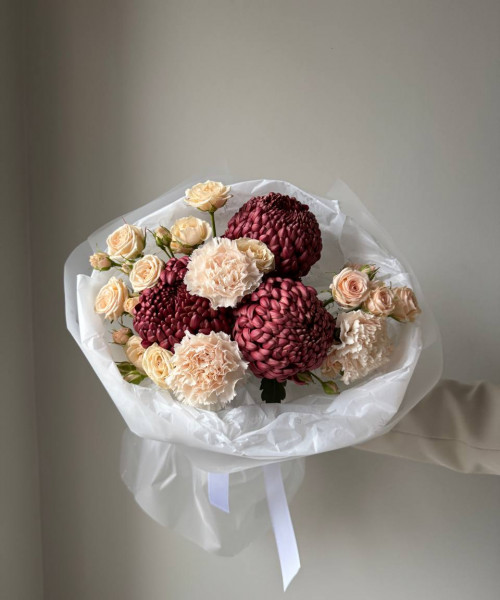 Букет из диантусов, хризантем и кустовой розы #3751 - Цветочный21