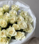 Белые розы - букет из 25 цветов