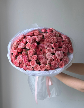 Букет из 51 кустовой коралловой розы #3862